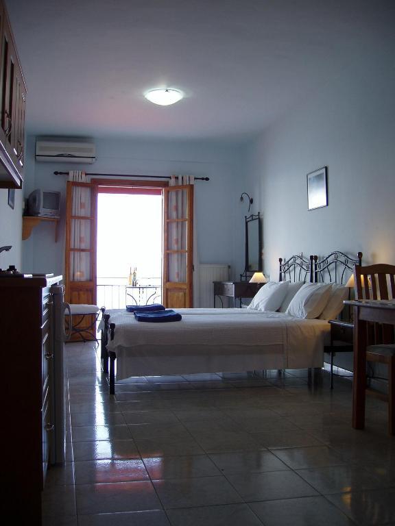 Anniska Hotel Kardhamili Cameră foto