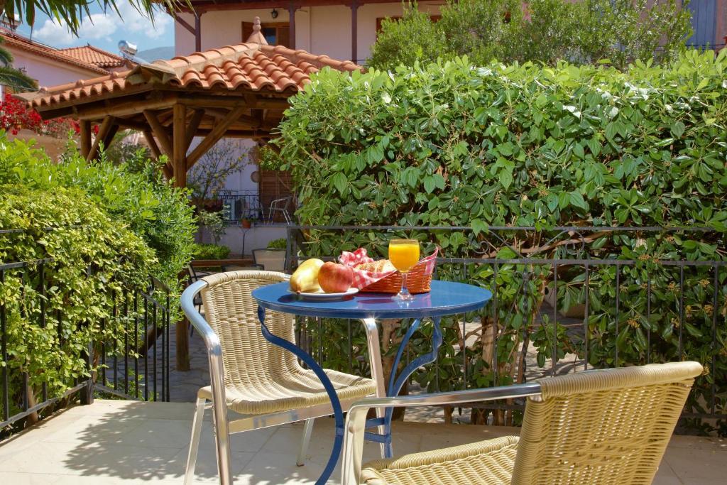 Anniska Hotel Kardhamili Cameră foto